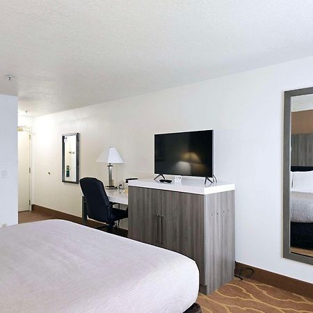 Quality Inn & Suites Longview Kelso Zewnętrze zdjęcie