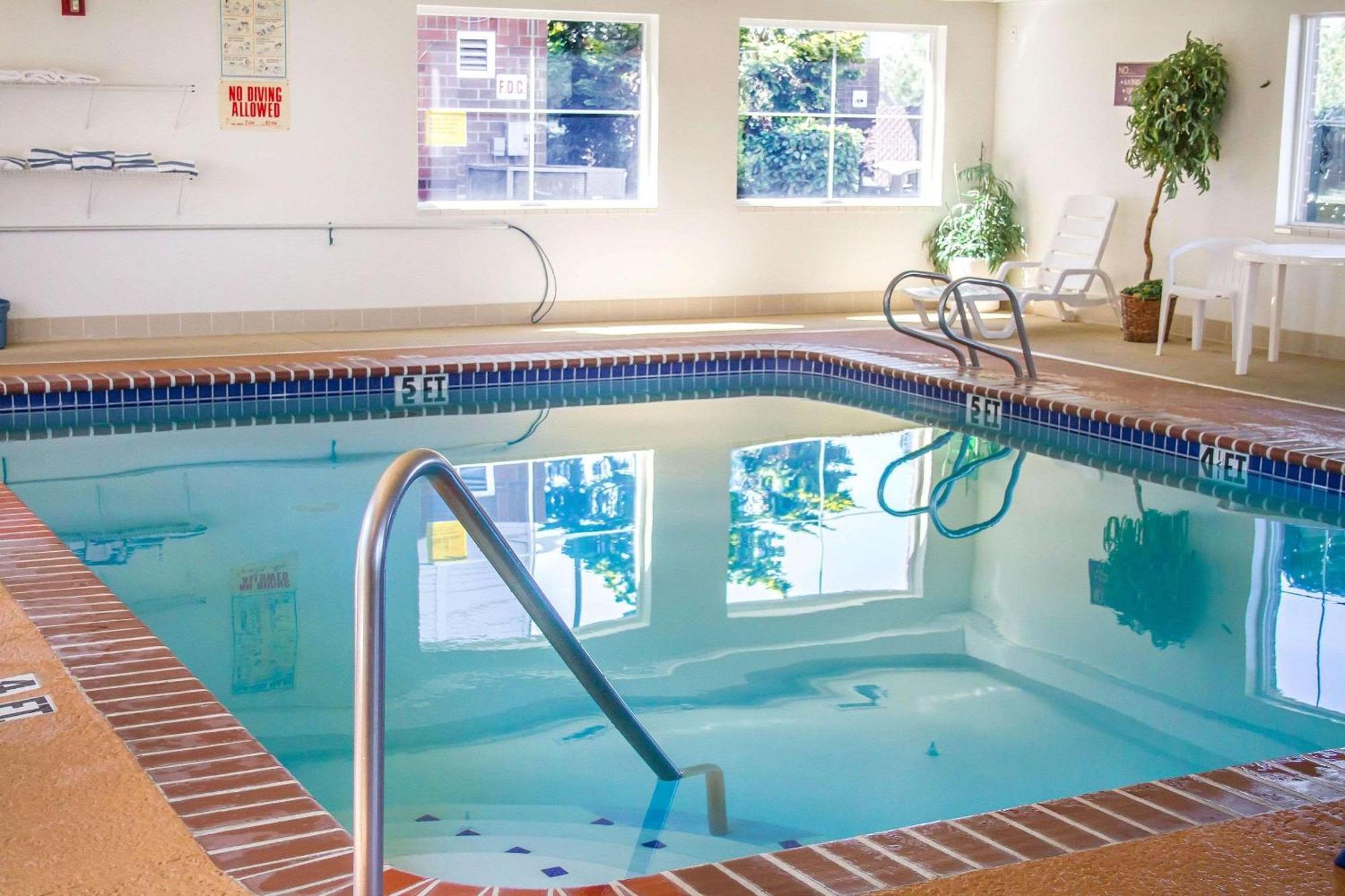 Quality Inn & Suites Longview Kelso Zewnętrze zdjęcie