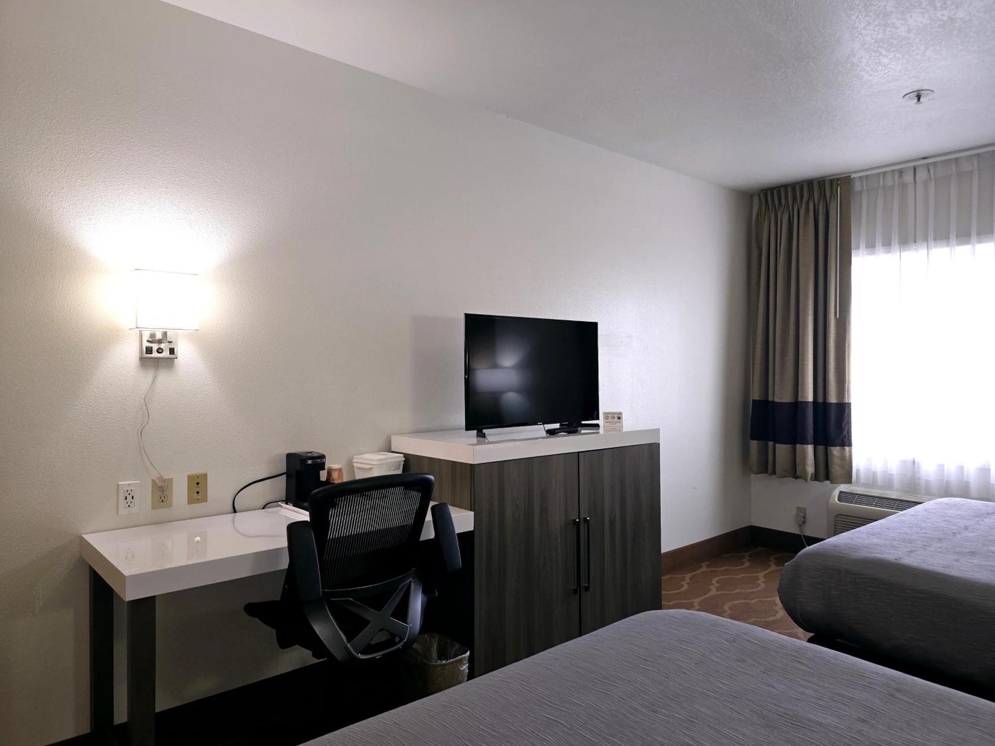 Quality Inn & Suites Longview Kelso Zewnętrze zdjęcie