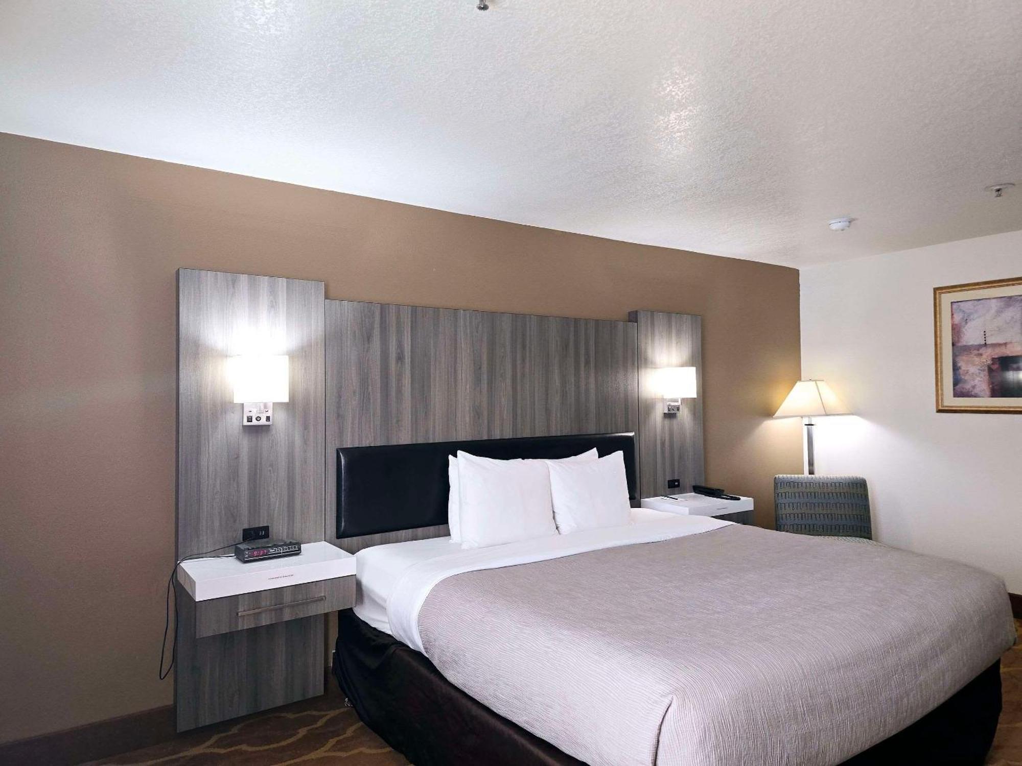 Quality Inn & Suites Longview Kelso Zewnętrze zdjęcie