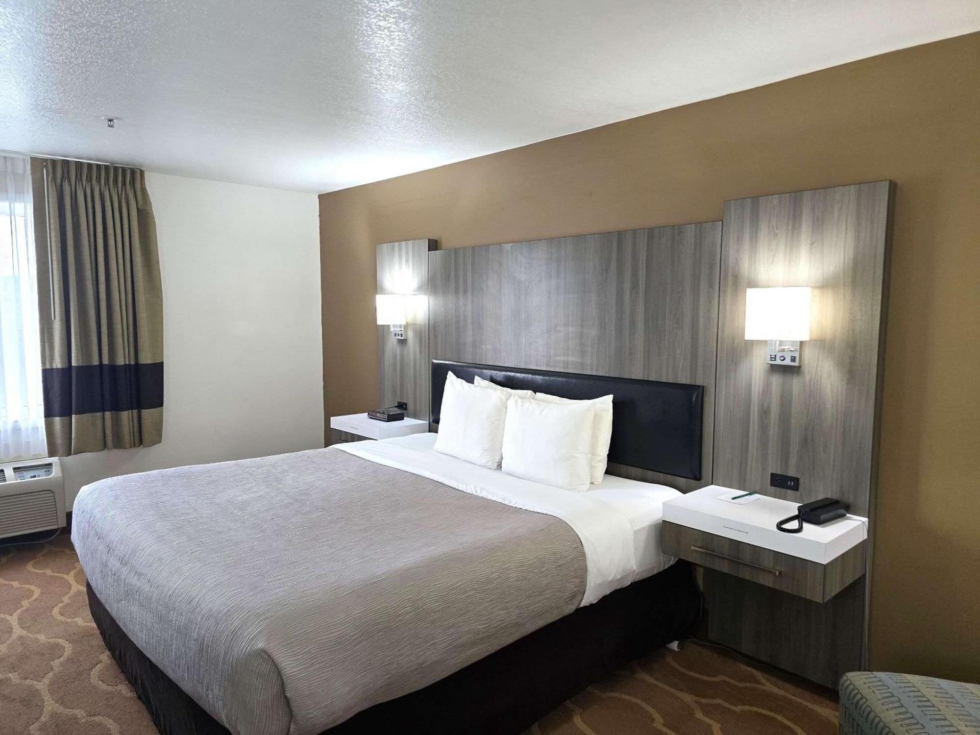 Quality Inn & Suites Longview Kelso Zewnętrze zdjęcie