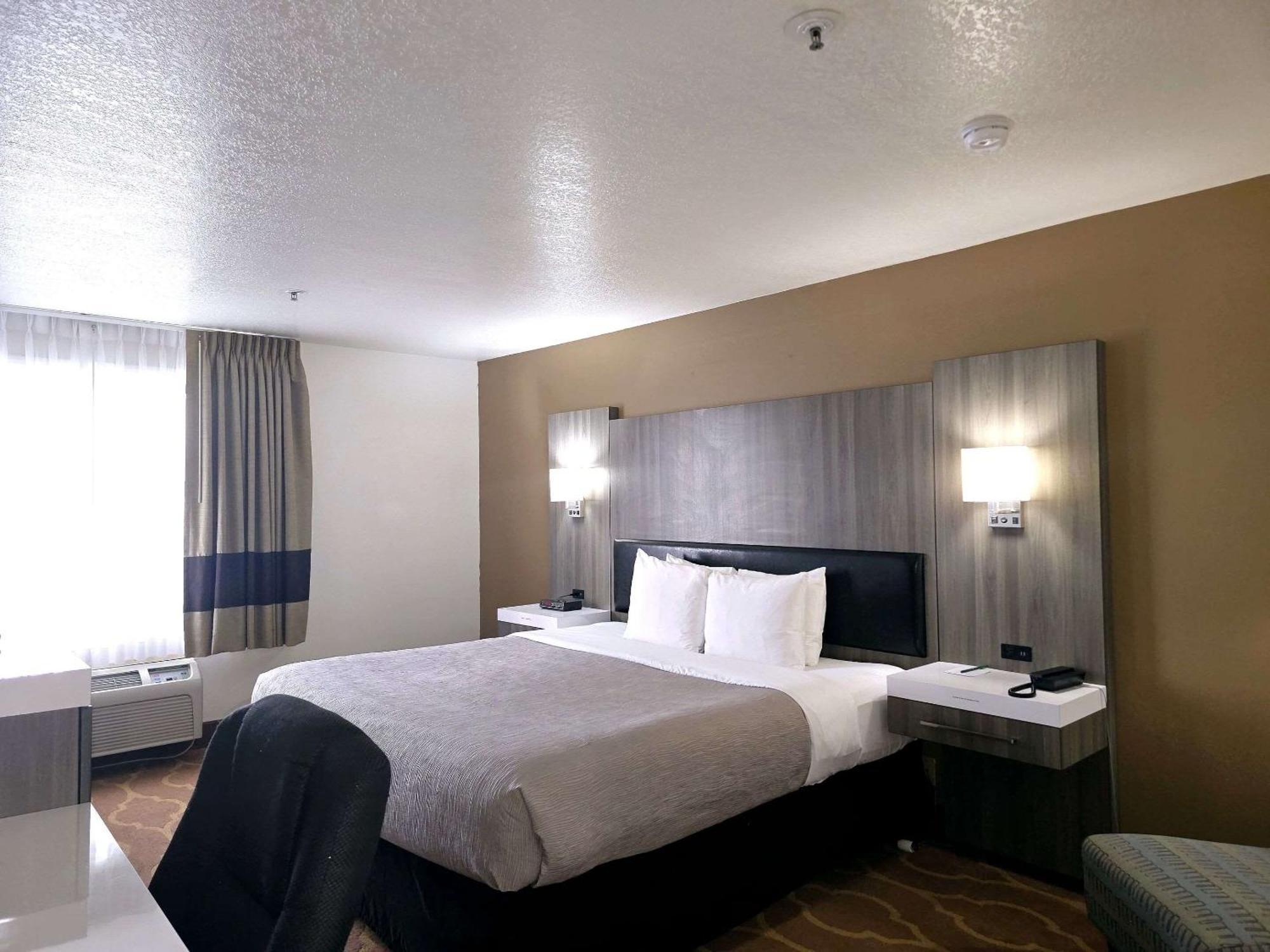 Quality Inn & Suites Longview Kelso Zewnętrze zdjęcie